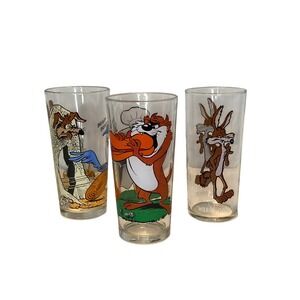 Warner Bros Looney Tunes Cartoon Character Glasses Road‎ Runner Daffy Coyote